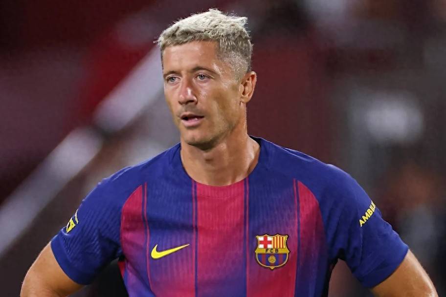 莱万多夫斯基官方宣布最后时刻胜出新规，塞尔维亚队引发争议！气势如虹延续(世界足球莱万多夫斯基)九游游戏旧版本